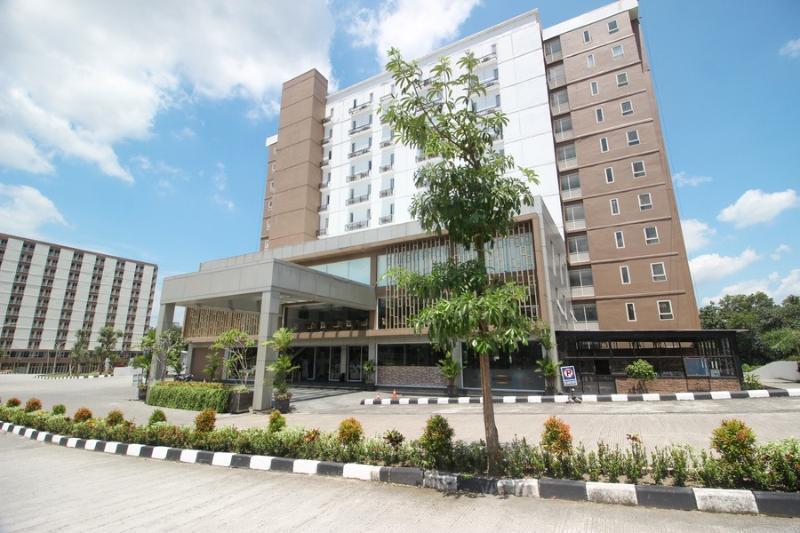 Reddoorz Apartment @ Malioboro City Adisucipto Maguwo Ngoại thất bức ảnh