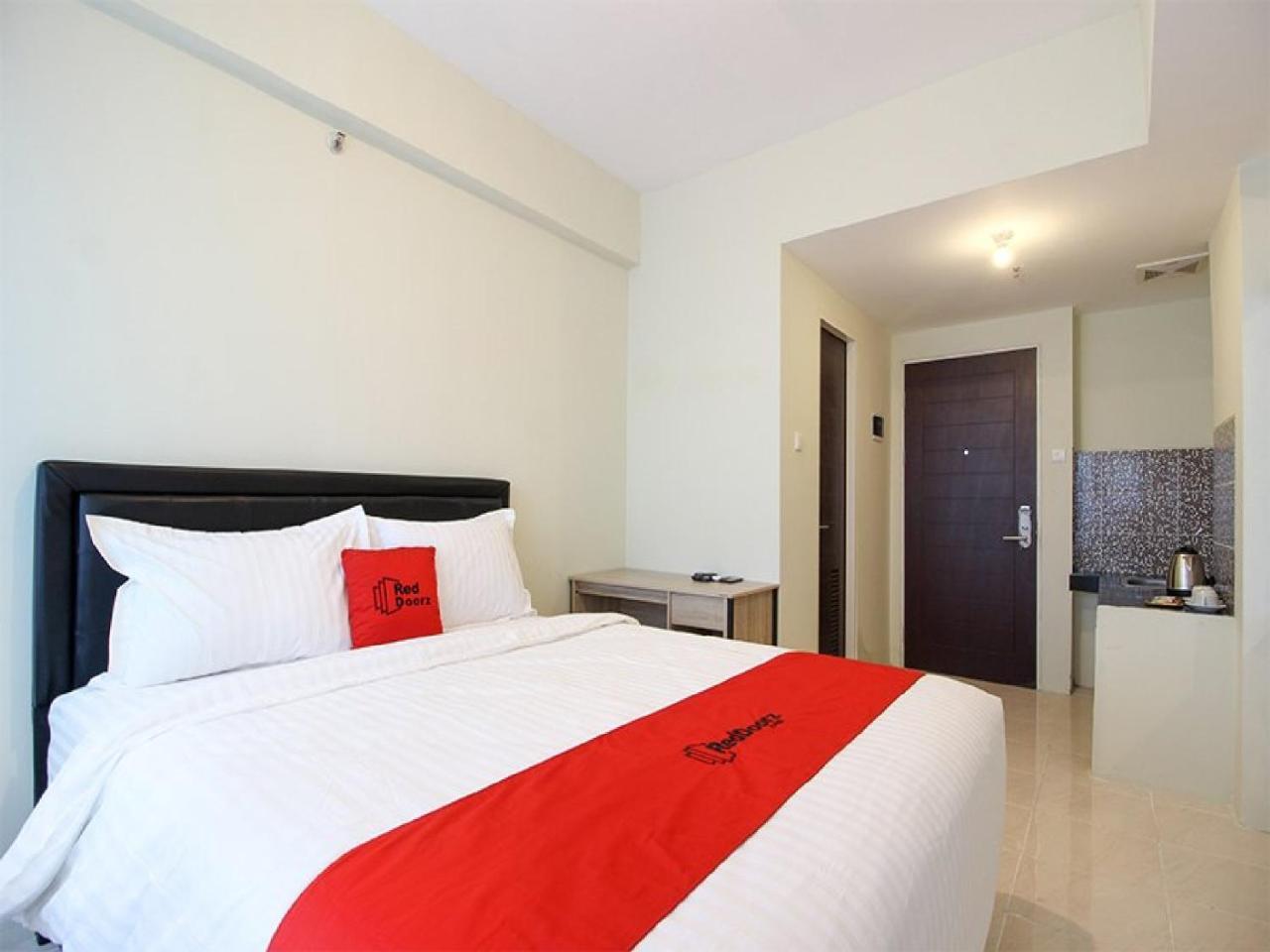 Reddoorz Apartment @ Malioboro City Adisucipto Maguwo Ngoại thất bức ảnh